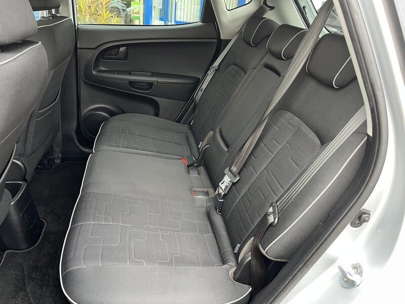 Kia Venga (19)