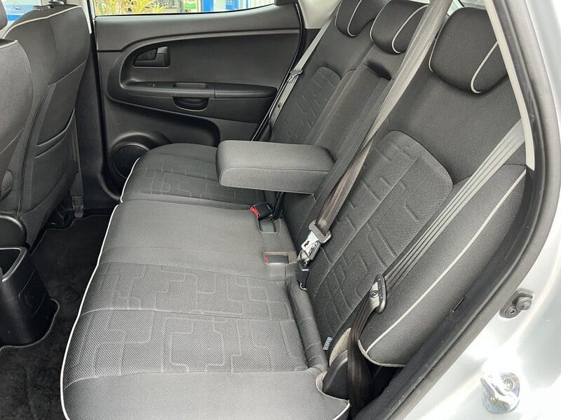 Kia Venga (20)