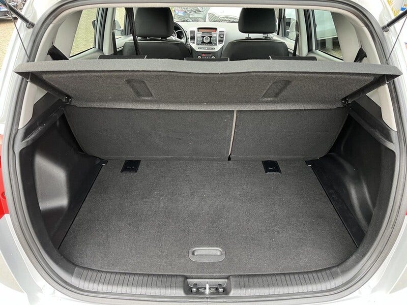 Kia Venga (21)