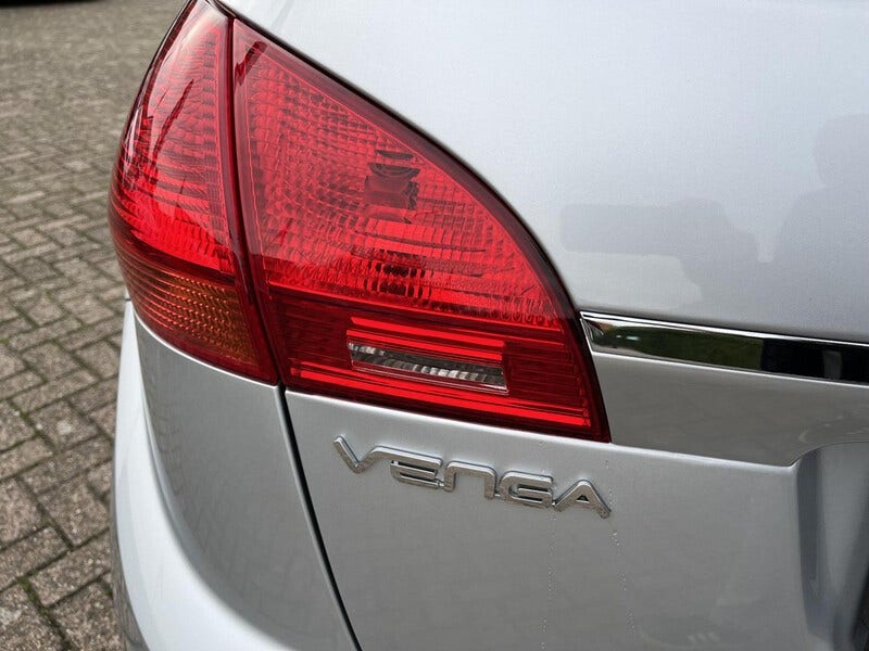 Kia Venga (24)