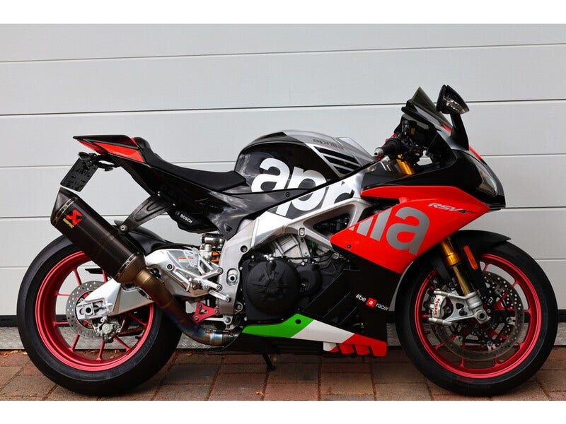 Aprilia RSV4
