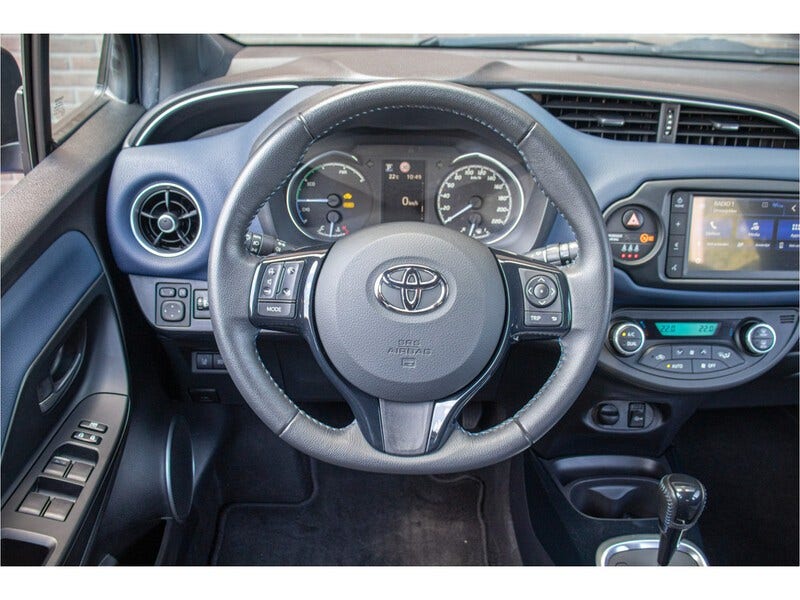 Toyota Yaris (10)