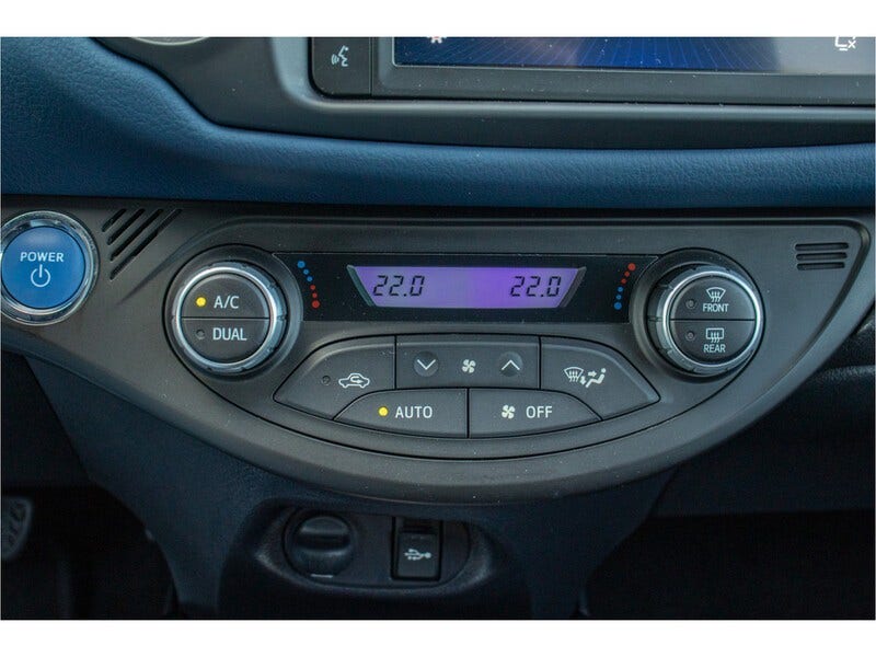 Toyota Yaris (14)