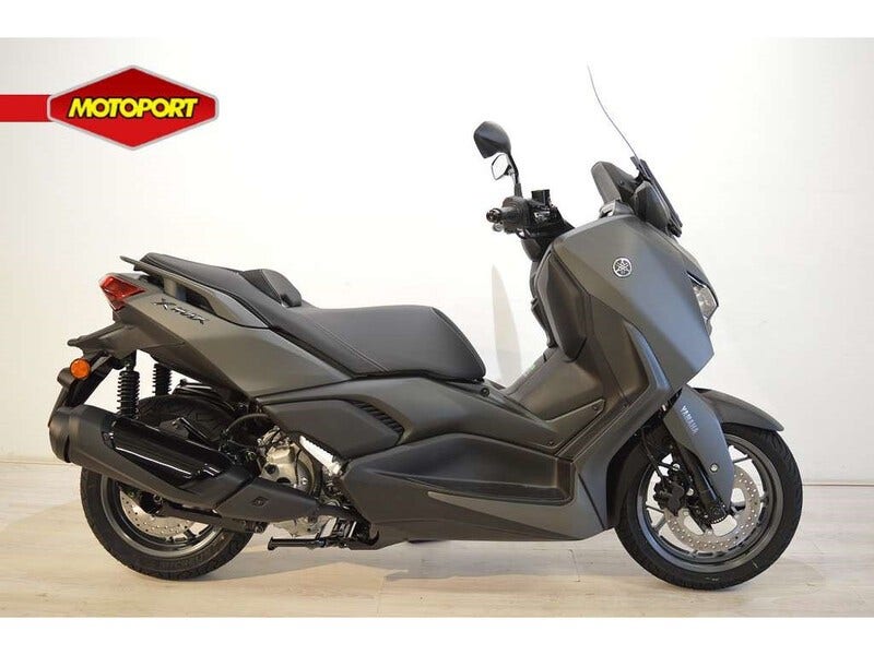 Yamaha X MAX