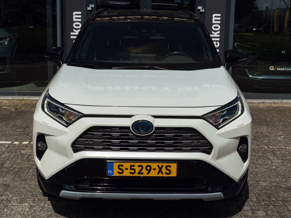 Toyota RAV4 (4)