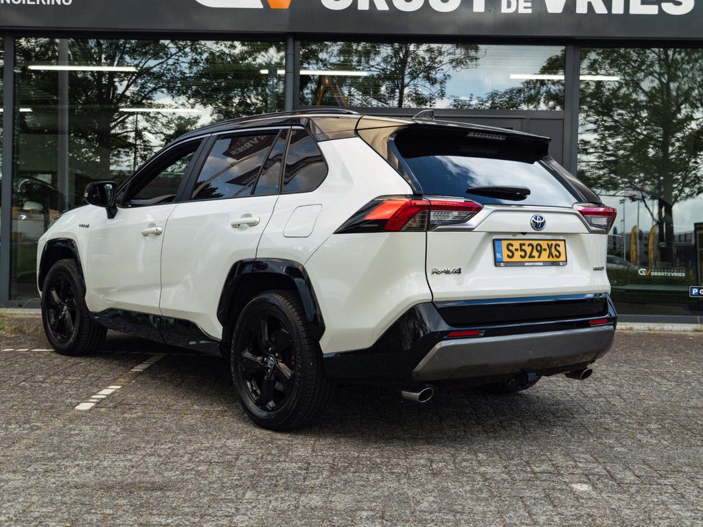Toyota RAV4 (9)