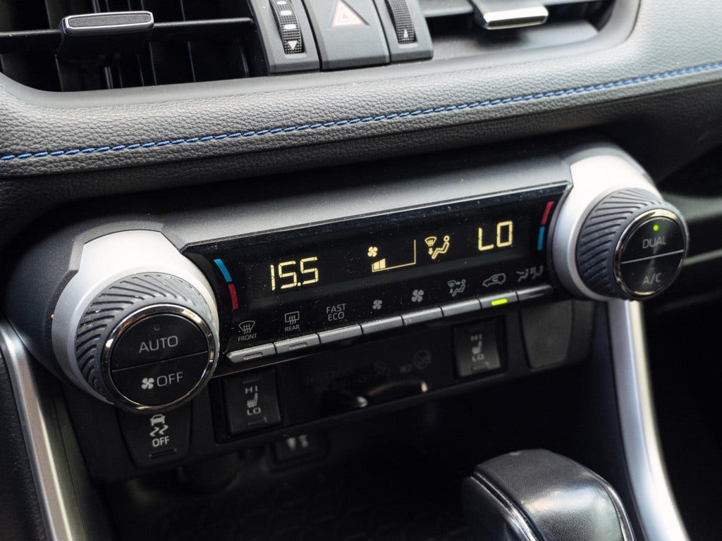 Toyota RAV4 (19)