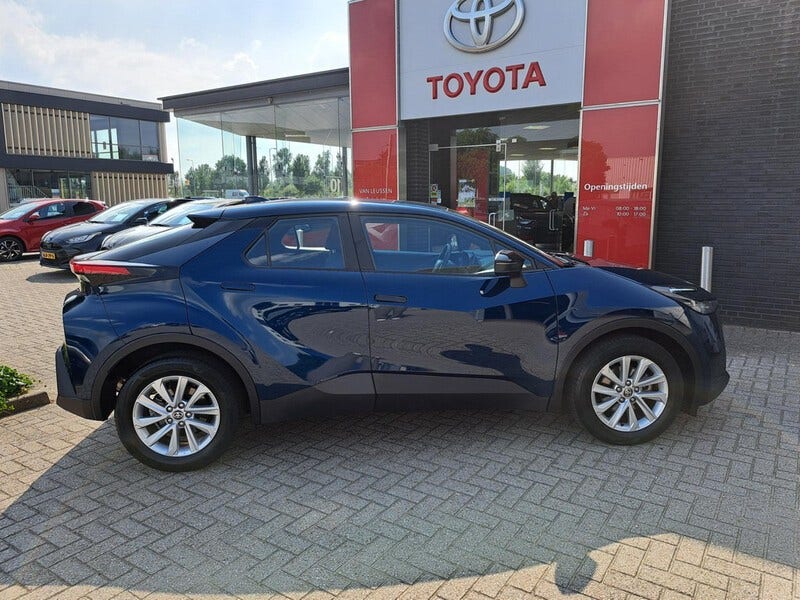 Toyota C-HR (4)