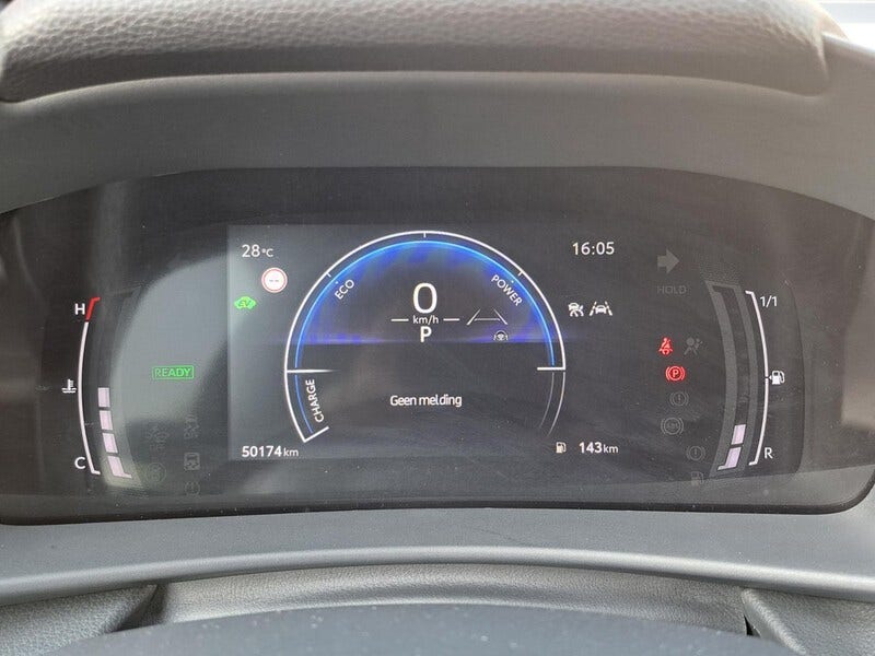 Toyota C-HR (8)