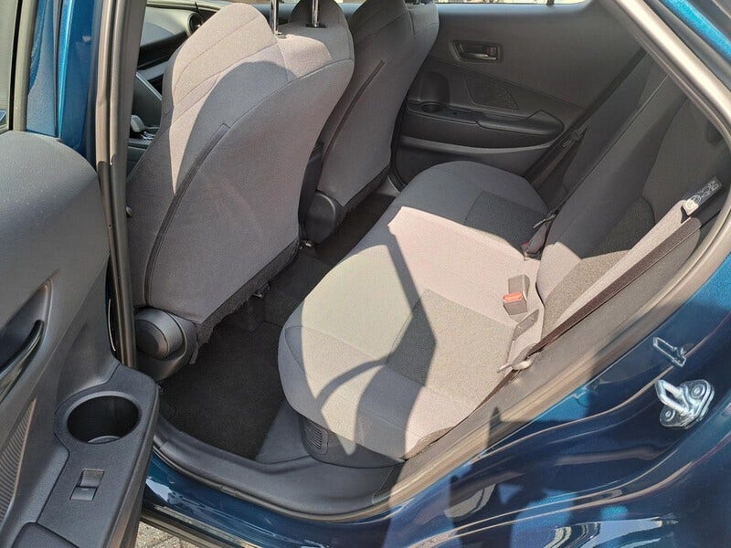 Toyota C-HR (11)