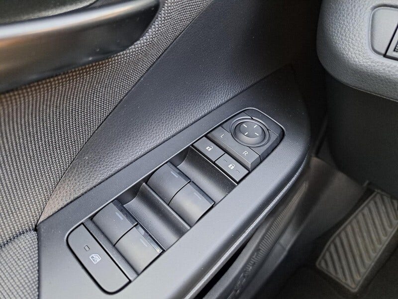 Toyota C-HR (12)