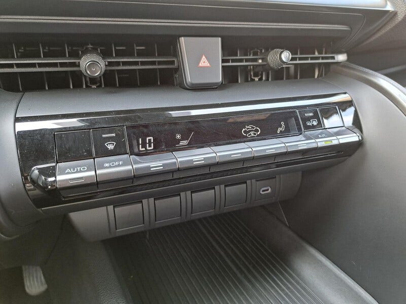 Toyota C-HR (19)