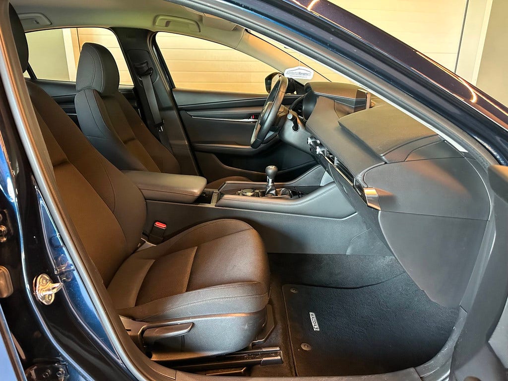 Mazda 3 (3)