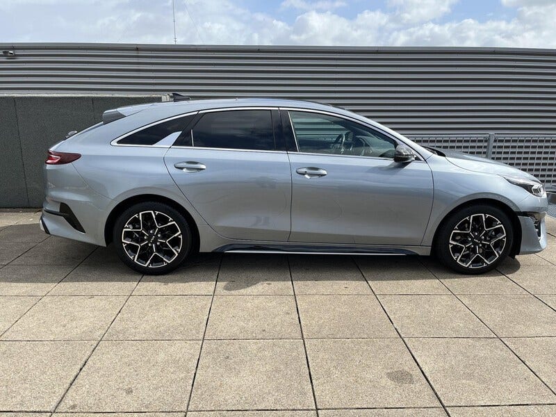 Kia ProCeed (6)