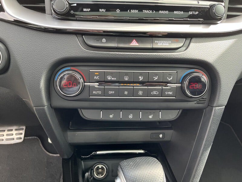 Kia ProCeed (17)
