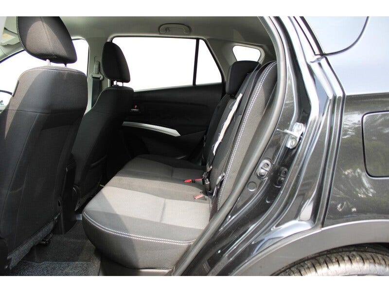 Suzuki Cross (6)