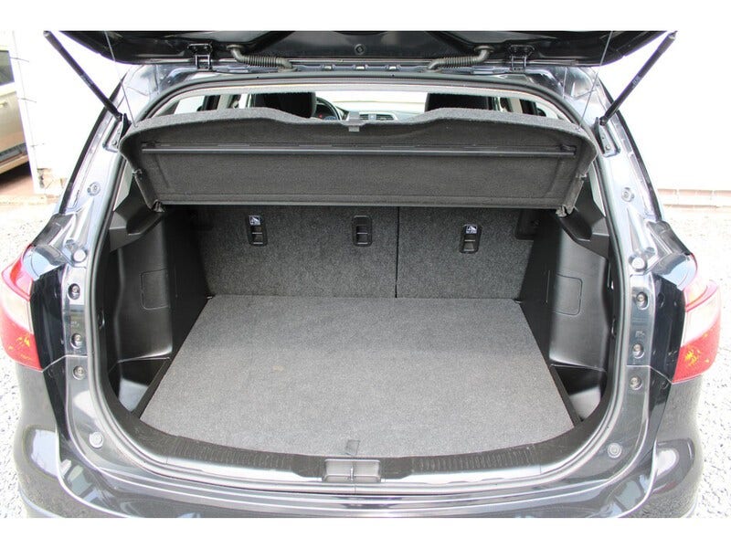 Suzuki Cross (13)