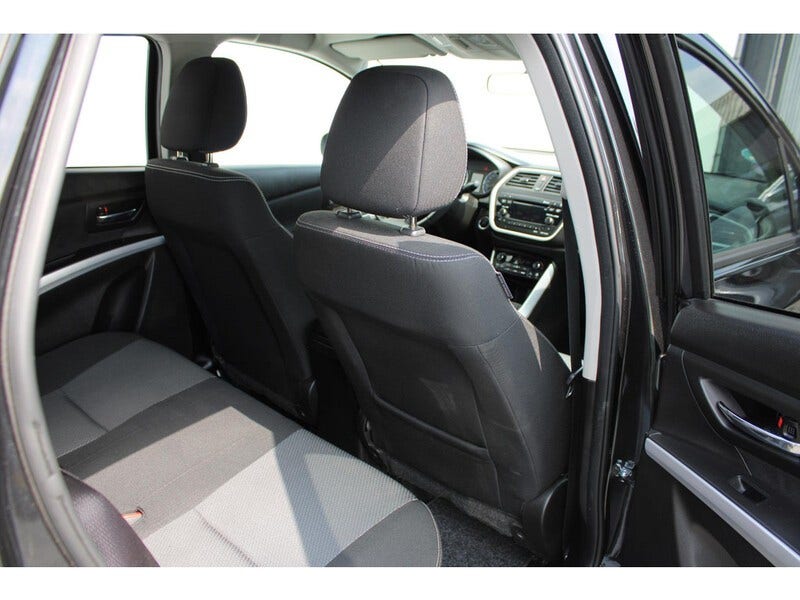 Suzuki Cross (14)