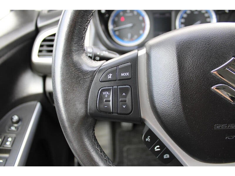 Suzuki Cross (20)