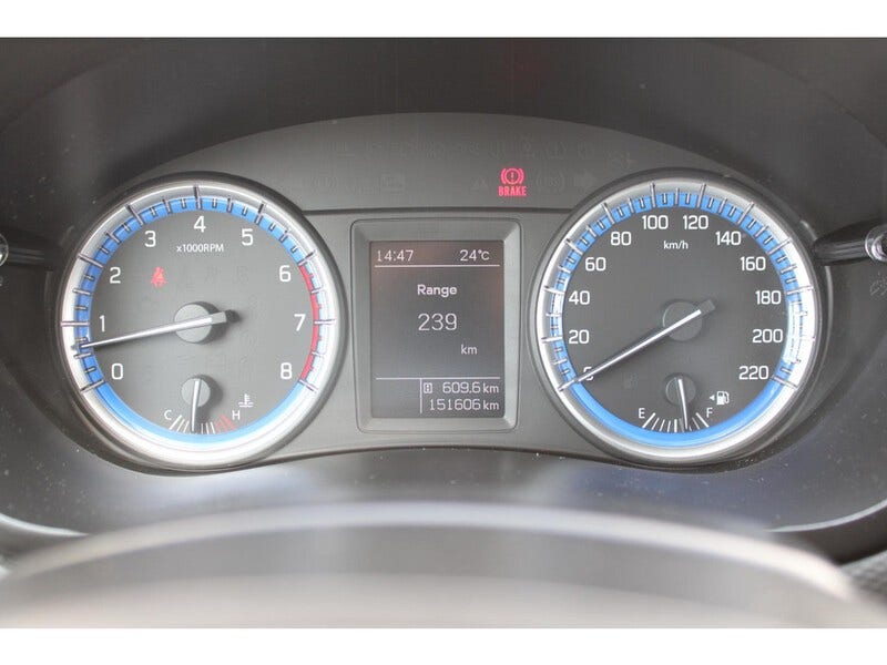 Suzuki Cross (21)