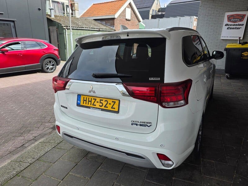 Mitsubishi Outlander (7)
