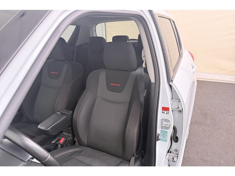 Suzuki Swift (9)