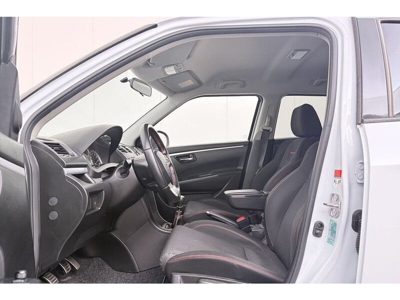 Suzuki Swift (10)