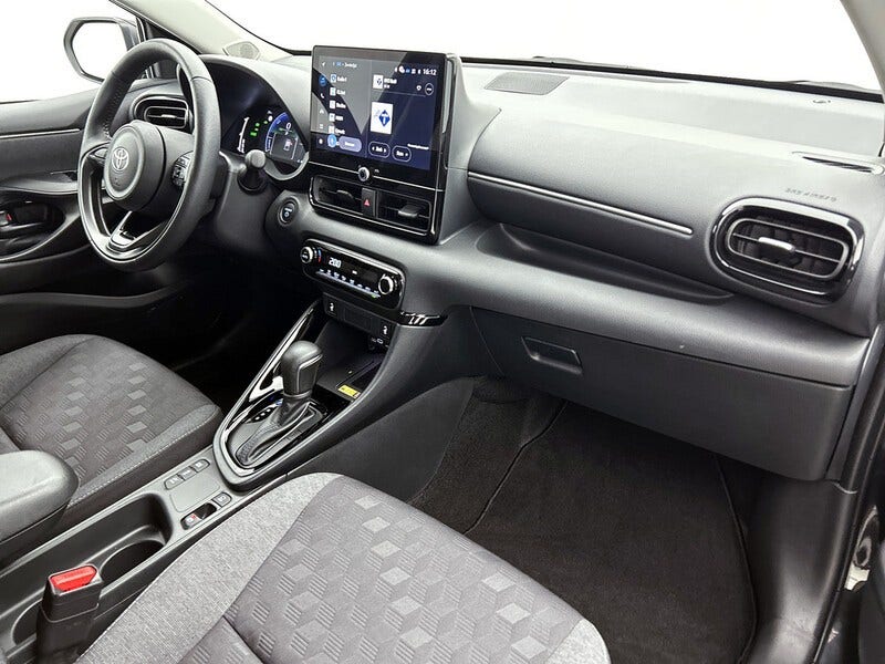 Toyota Yaris (6)