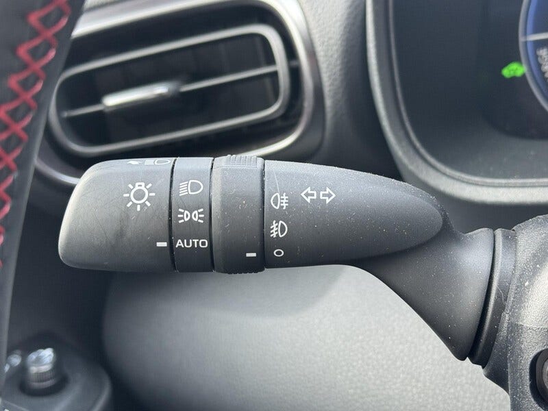 Toyota Yaris Cross (13)