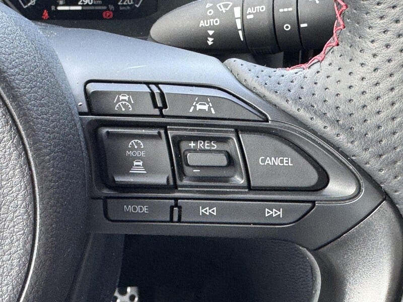 Toyota Yaris Cross (16)