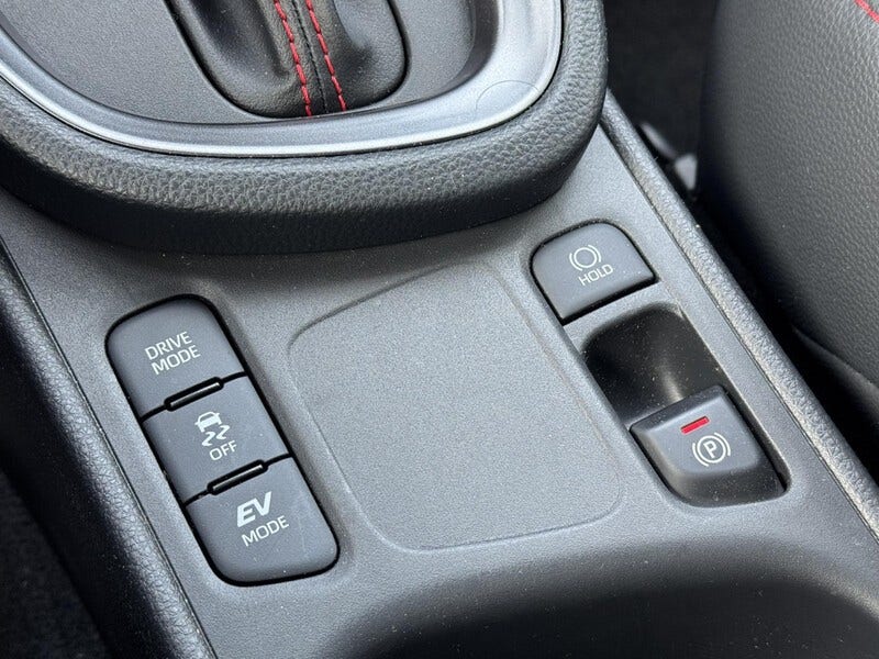 Toyota Yaris Cross (22)