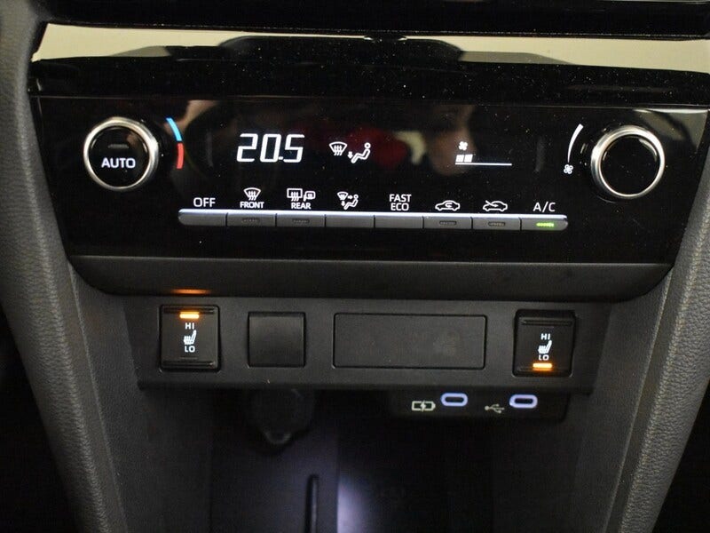 Toyota Yaris Cross (18)