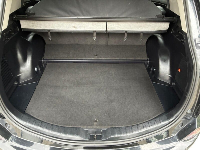 Toyota RAV4 (10)
