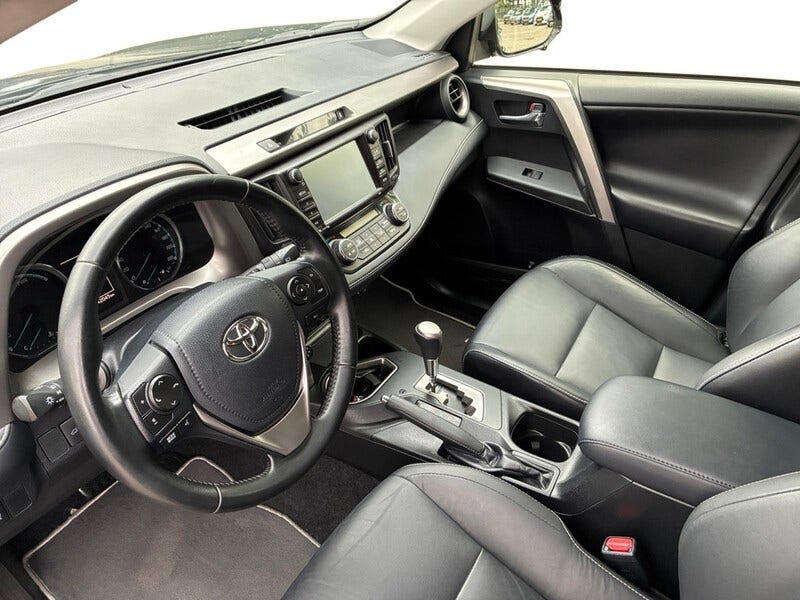 Toyota RAV4 (17)