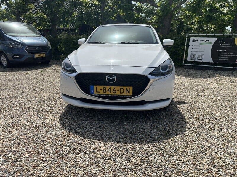 Mazda 2 (2)