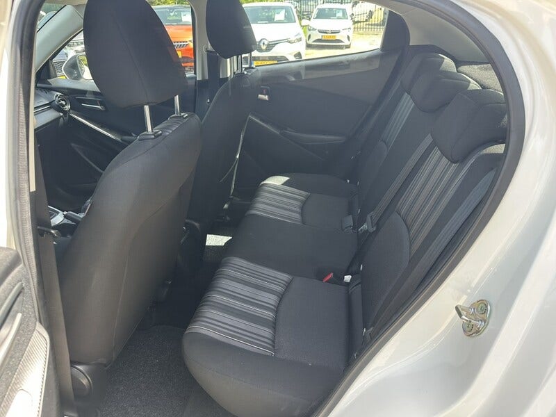 Mazda 2 (19)
