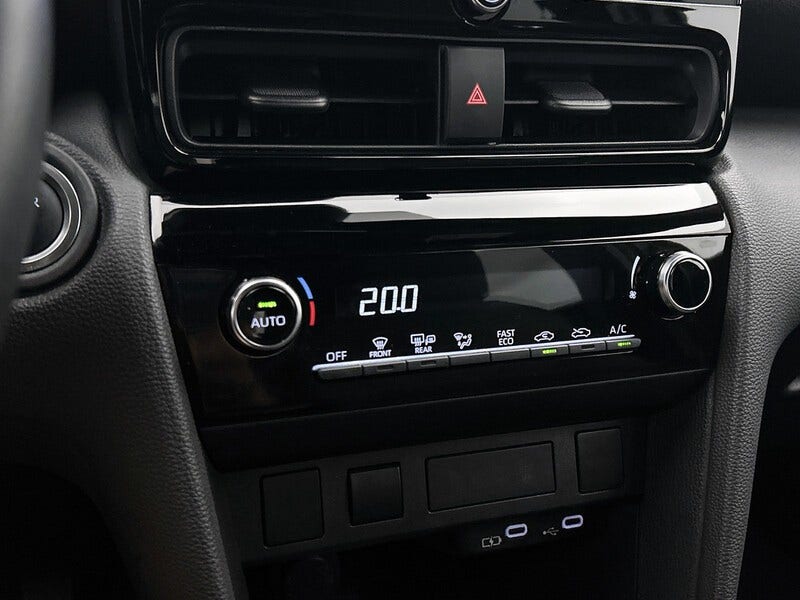 Toyota Yaris Cross (13)