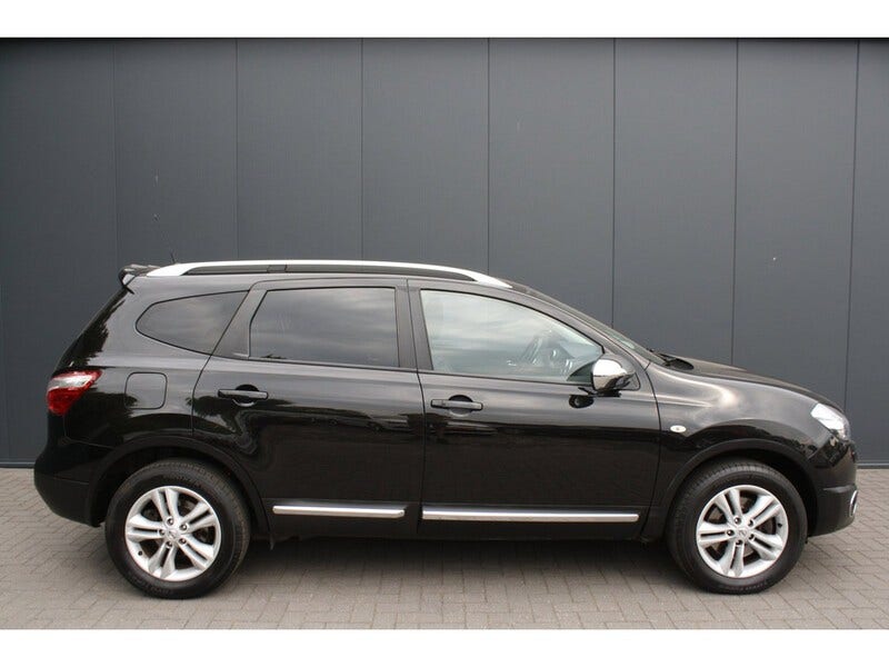 Nissan Qashqai (2)