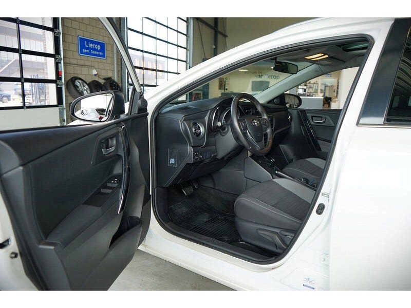 Toyota Auris (3)