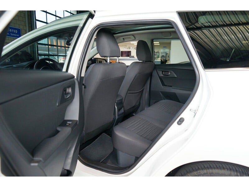 Toyota Auris (6)