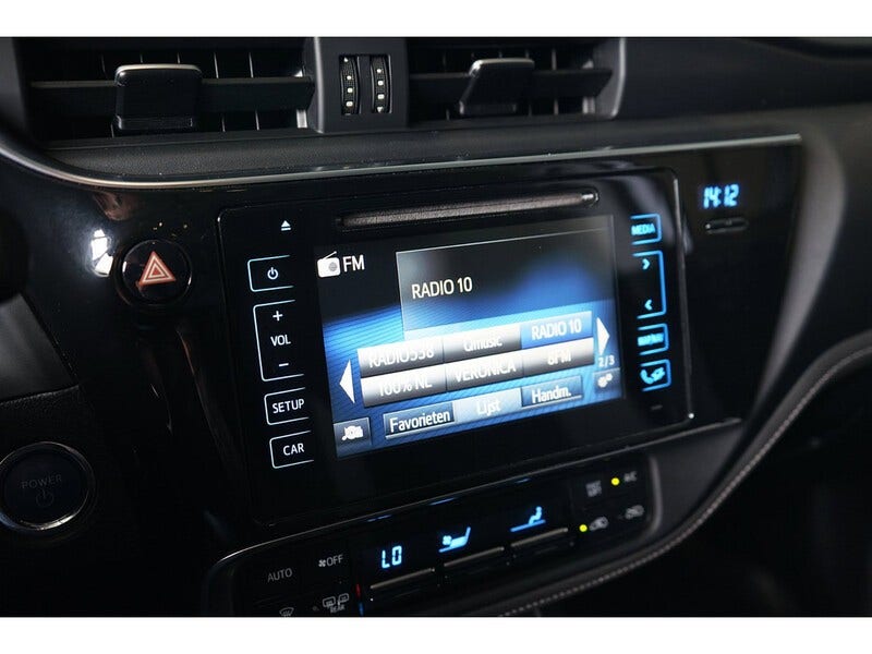 Toyota Auris (10)