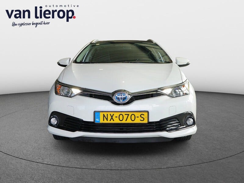 Toyota Auris (13)