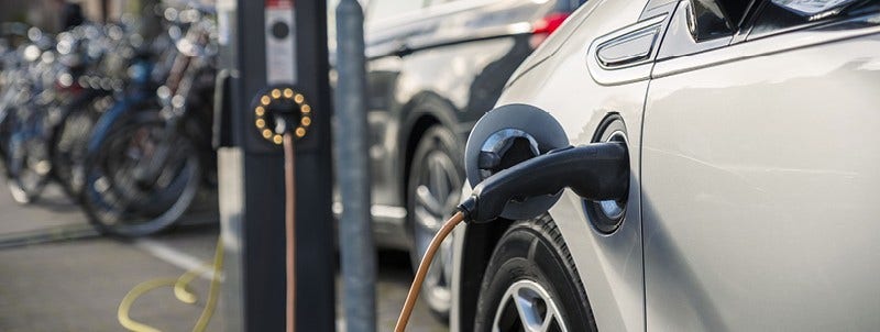 Waarom een elektrische auto leasen? Bekijk de voordelen op FinancialLease.nl